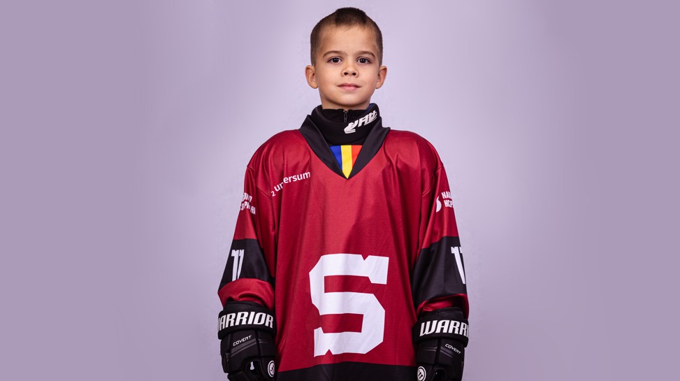 erik chvojka #0